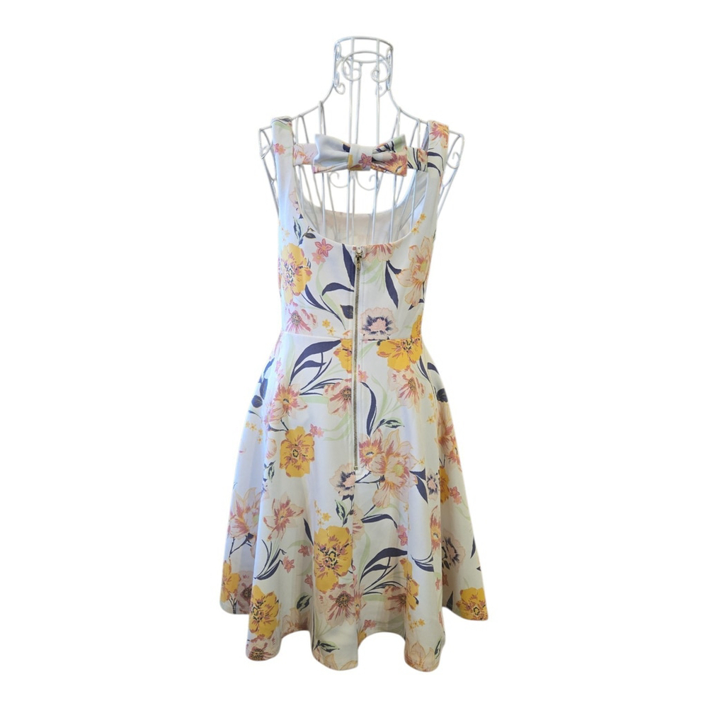 City Studio Juniors Dress Size 3 Fully Lined Floral Spring Dance Church (C-17) - Picture 2 of 8